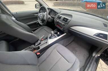 Хэтчбек BMW 1 Series 2012 в 