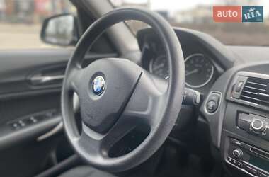 Хэтчбек BMW 1 Series 2012 в 