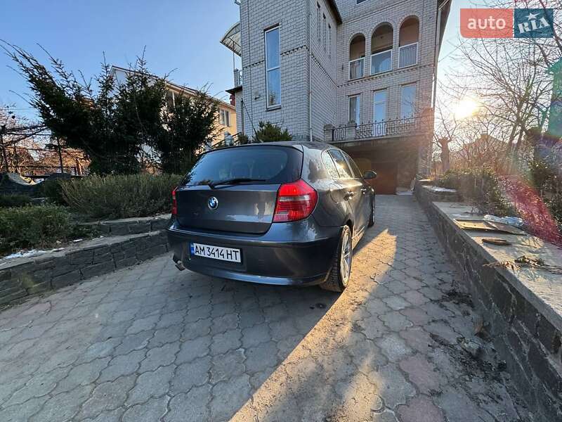 Хетчбек BMW 1 Series 2007 в Житомирі