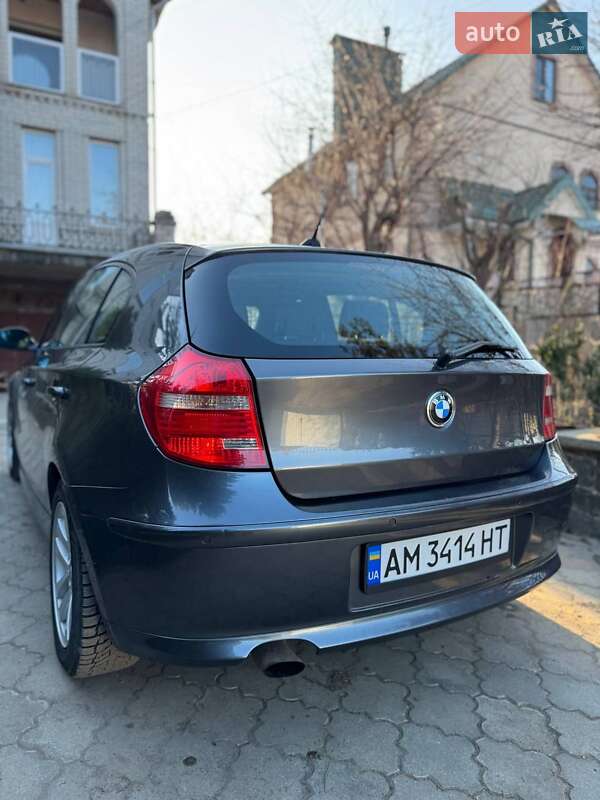 Хетчбек BMW 1 Series 2007 в Житомирі