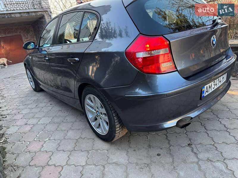 Хетчбек BMW 1 Series 2007 в Житомирі
