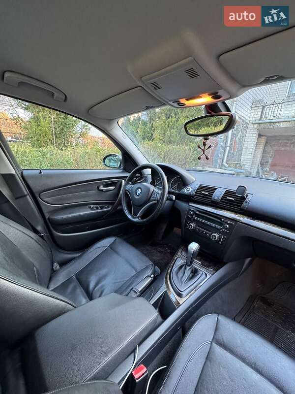 Хетчбек BMW 1 Series 2007 в Житомирі