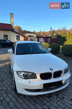 Хэтчбек BMW 1 Series 2010 в Львове