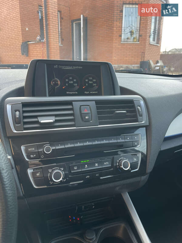 Хэтчбек BMW 1 Series 2015 в Житомире