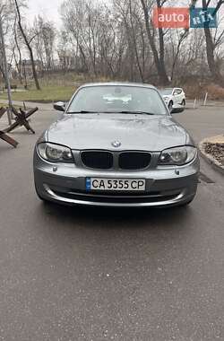 Хэтчбек BMW 1 Series 2009 в Киеве