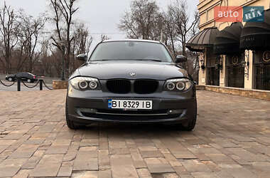 Хетчбек BMW 1 Series 2005 в Дніпрі