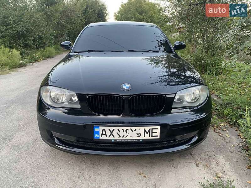 Хетчбек BMW 1 Series 2008 в Харкові