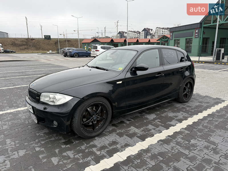 BMW 1 Series 2005
