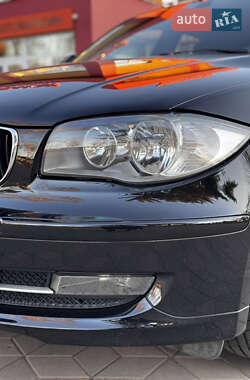 Хетчбек BMW 1 Series 2010 в 