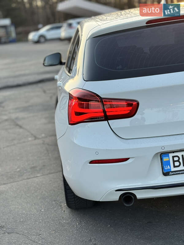 Хетчбек BMW 1 Series 2016 в Одесі