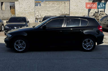 Хэтчбек BMW 1 Series 2011 в 