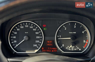 Хэтчбек BMW 1 Series 2011 в 