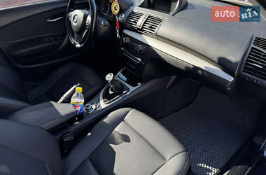 Хэтчбек BMW 1 Series 2011 в 