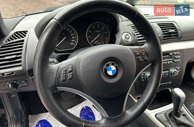 Хэтчбек BMW 1 Series 2009 в 