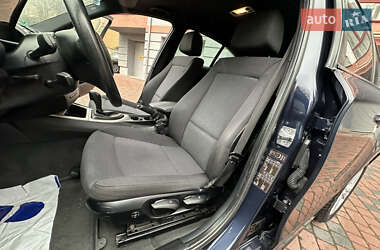 Хэтчбек BMW 1 Series 2009 в 