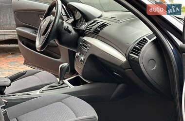 Хэтчбек BMW 1 Series 2009 в 