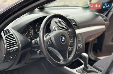 Хэтчбек BMW 1 Series 2009 в 