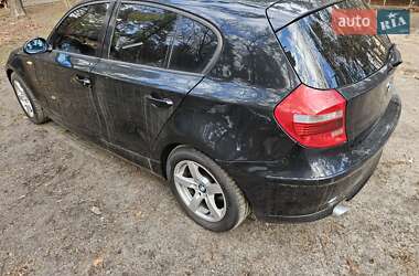 Хэтчбек BMW 1 Series 2007 в 