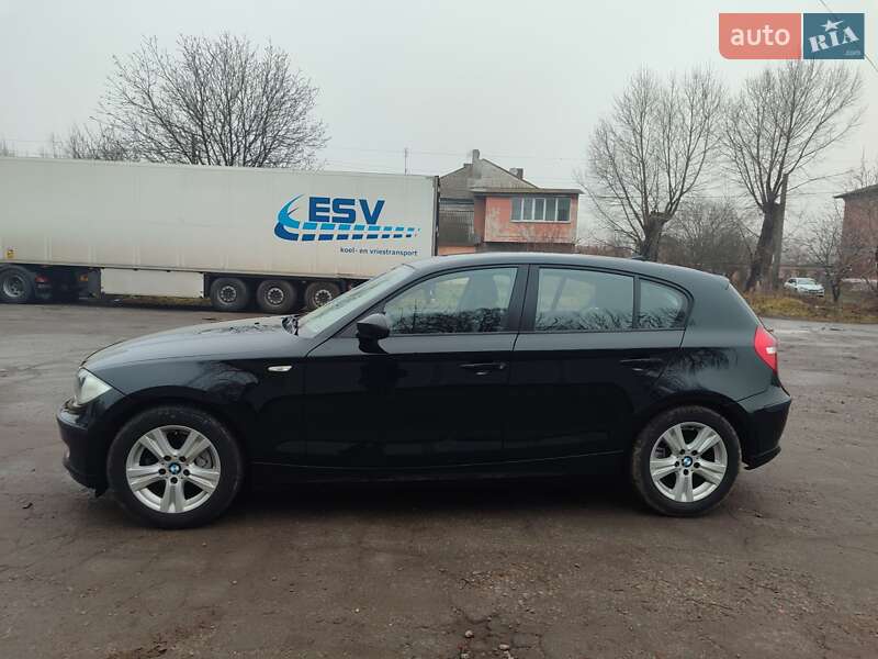Хетчбек BMW 1 Series 2008 в Вінниці