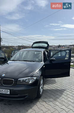 Хетчбек BMW 1 Series 2008 в 