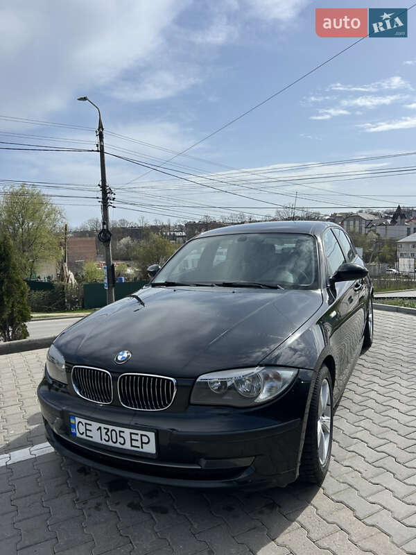 Хетчбек BMW 1 Series 2008 в Чернівцях