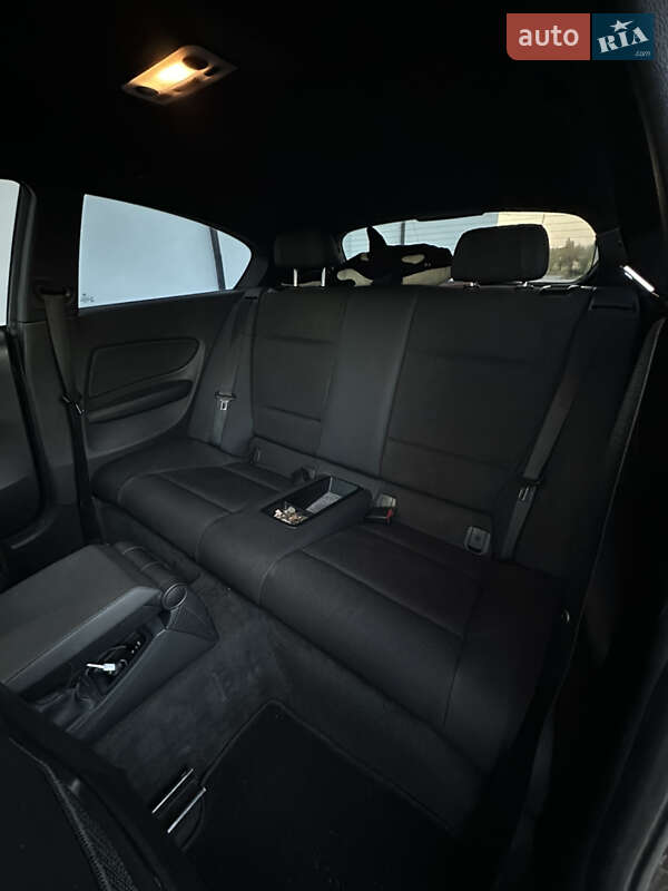 Хэтчбек BMW 1 Series 2008 в Ровно