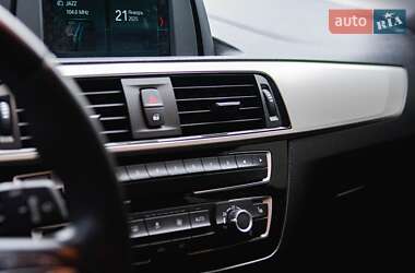 Хетчбек BMW 1 Series 2019 в 