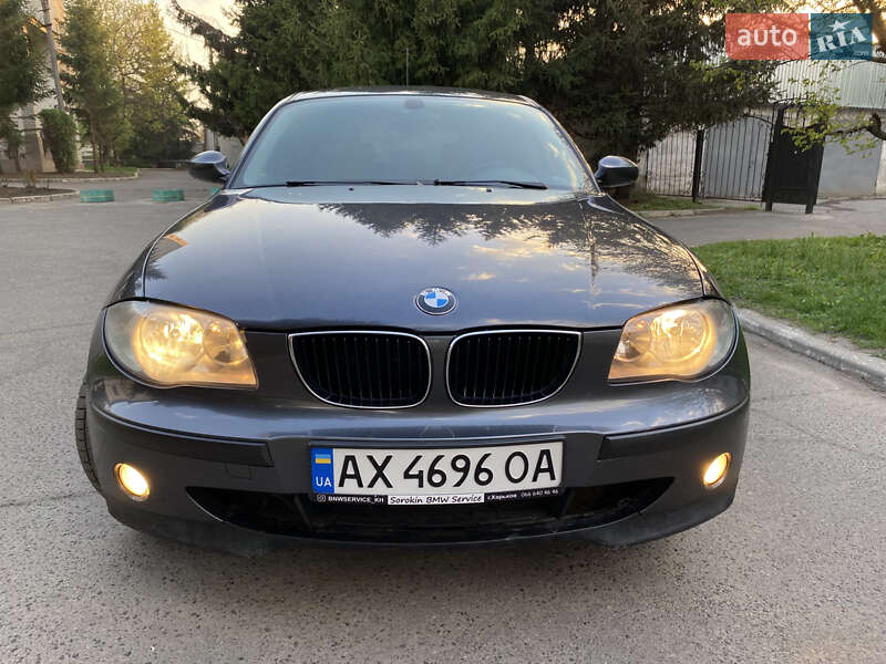 Хетчбек BMW 1 Series 2006 в Зміїві