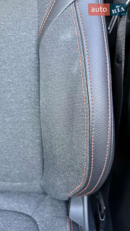 Хетчбек BMW 1 Series 2020 в Львові