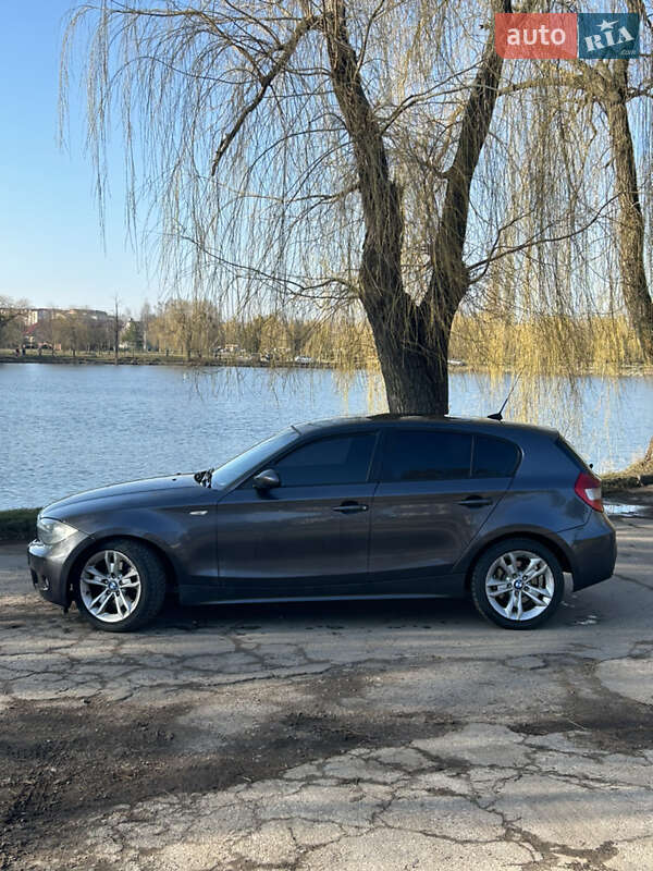 Хэтчбек BMW 1 Series 2005 в Ровно фото 5 Хэтчбек BMW 1 Series 2005 в Ровно