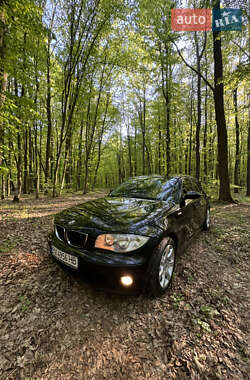 Хэтчбек BMW 1 Series 2006 в 