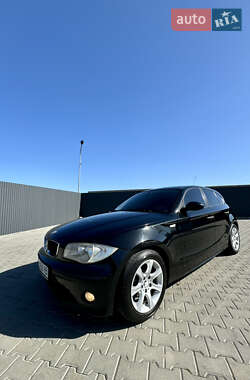 Хэтчбек BMW 1 Series 2006 в 