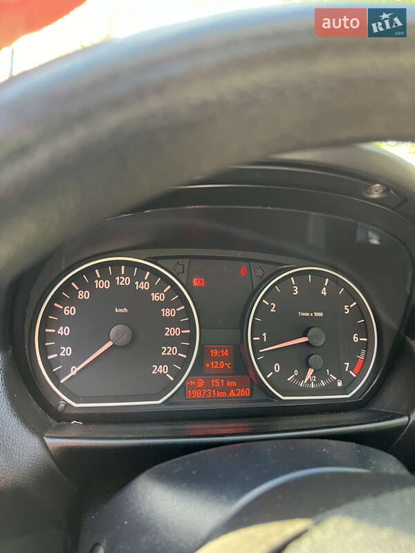 Хэтчбек BMW 1 Series 2005 в Ивано-Франковске