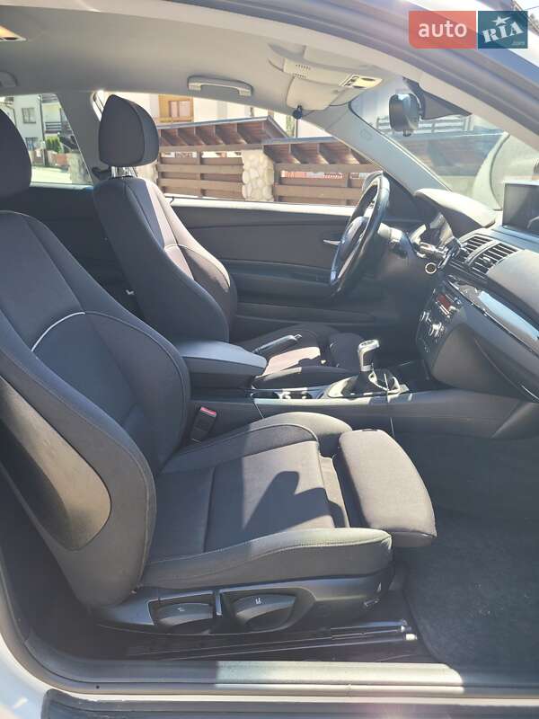 Хэтчбек BMW 1 Series 2008 в Киеве