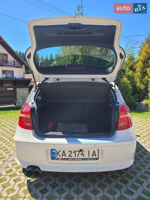 Хэтчбек BMW 1 Series 2008 в Киеве