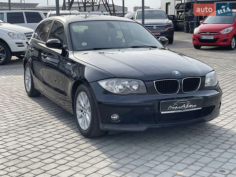 Хэтчбек BMW 1 Series 2006 в Мукачево