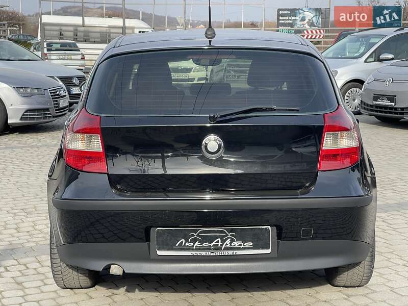 Хэтчбек BMW 1 Series 2006 в Мукачево