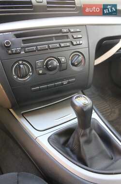 Хэтчбек BMW 1 Series 2007 в 