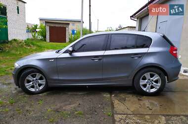Хэтчбек BMW 1 Series 2009 в Ровно