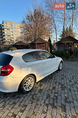 Хэтчбек BMW 1 Series 2010 в Львове