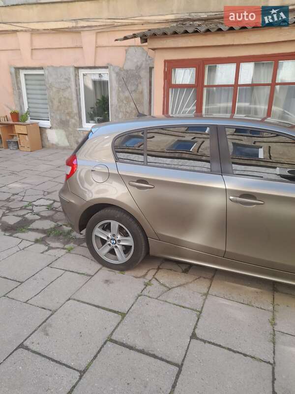 Хэтчбек BMW 1 Series 2006 в Одессе фото 4 Хэтчбек BMW 1 Series 2006 в Одессе