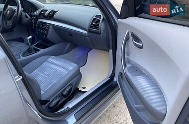 Хэтчбек BMW 1 Series 2005 в 