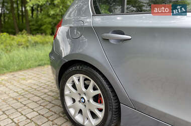 Хетчбек BMW 1 Series 2005 в 