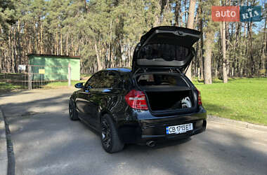 Хэтчбек BMW 1 Series 2008 в 