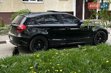 Хетчбек BMW 1 Series 2007 в 