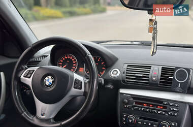 Хэтчбек BMW 1 Series 2004 в 