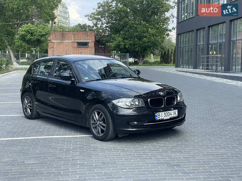 Хетчбек BMW 1 Series 2009 в Полтаві