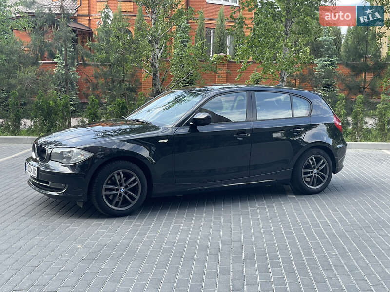 Хетчбек BMW 1 Series 2009 в Полтаві