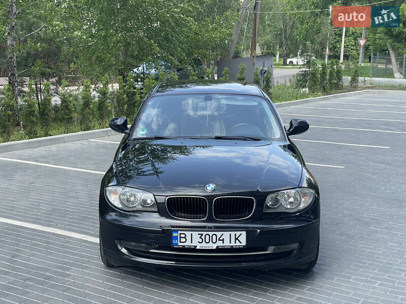 Хетчбек BMW 1 Series 2009 в Полтаві