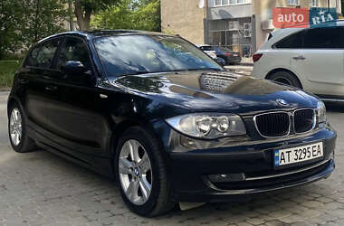 Хэтчбек BMW 1 Series 2009 в Ивано-Франковске